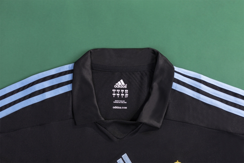 RETRO 09/10 Real Madrid Away Soccer Jersey