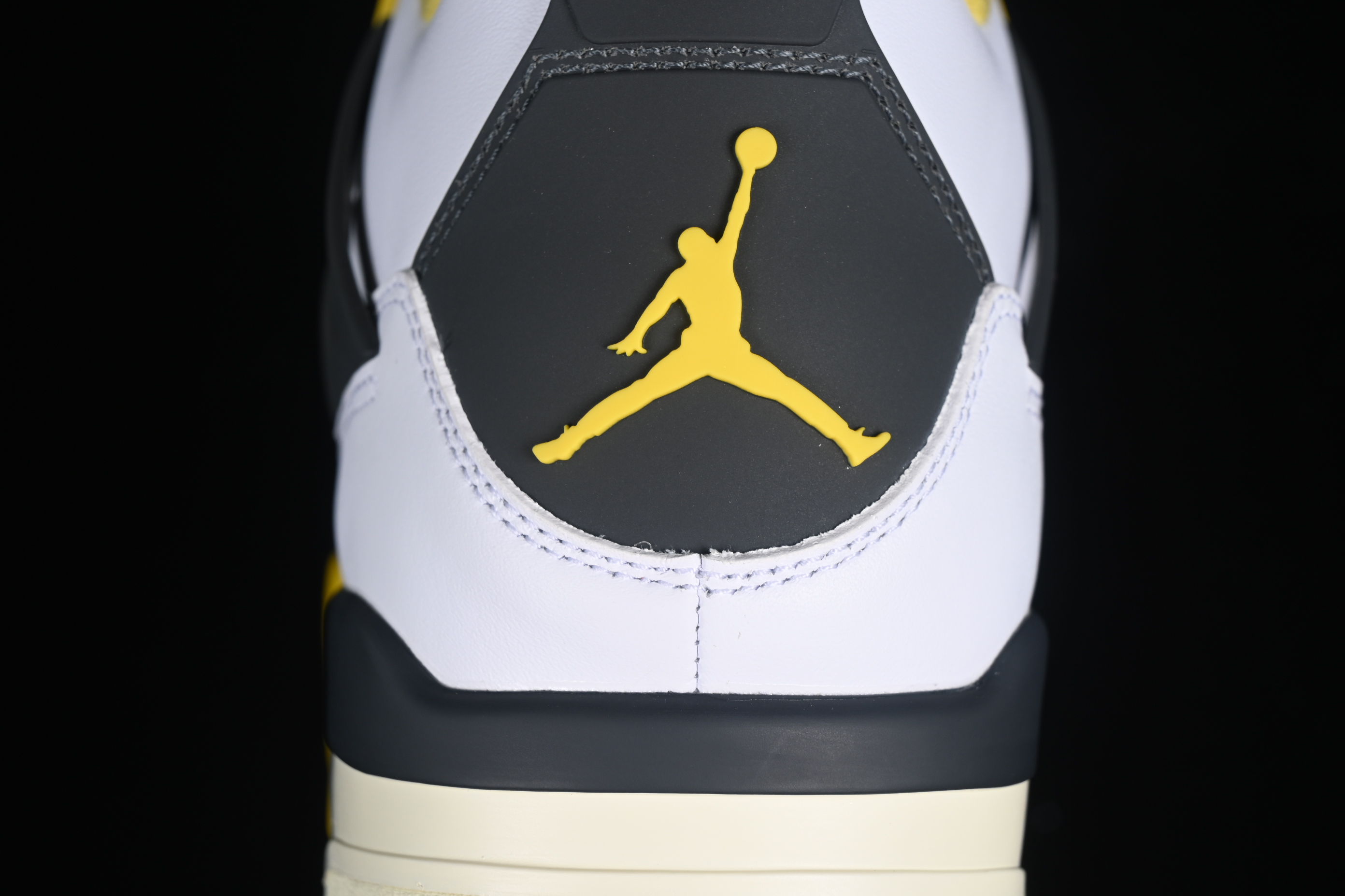 Nike Air Jordan 4 Retro Vivid Sulfur Sneakers - AQ9129-101