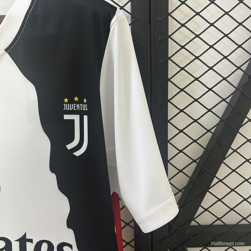 Cristiano Ronaldo Commemorative Edition