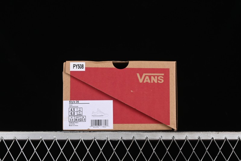 Vans Chukka Push Low-Top Skate Shoes with Slip-Resistant Sole in Apple Green - VN0008ZE08P