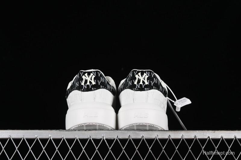 New York Yankees MLB Bigball Chunky Embo Monogram Platform Sandals - 3ASXEMN4N50BKS