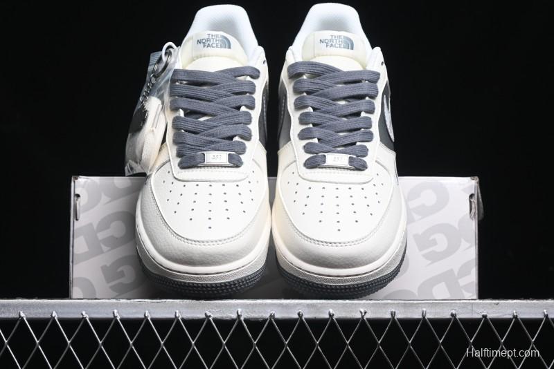 Nike Air Force 1 '07 Low The North Face x COMME des GARÇONS Light Grey Casual Sneakers - DM6688-002