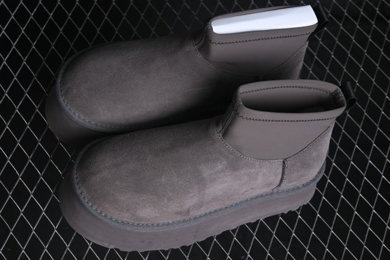 UGG Dakota 5CM Classic Wool Snow Boots with TREADLITE Outsole - 1168170