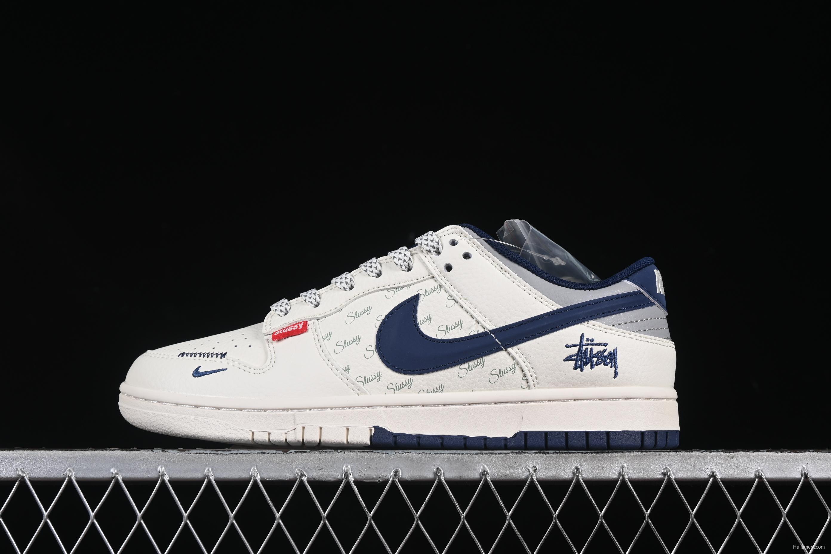Nike x Stüssy Dunk Low Collaboration - White & Navy