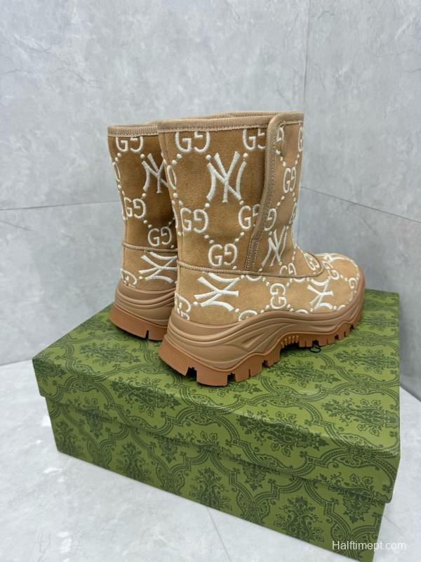 2024 Women Gucci Brown Suede Snow Boots Embroidered GG NY MJ00370