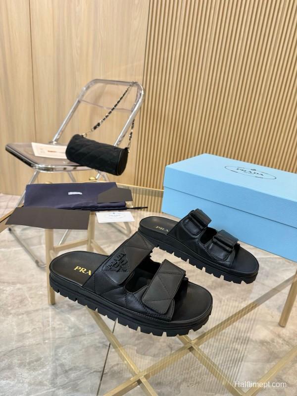 2025 Women Prada Black Leather Slippers