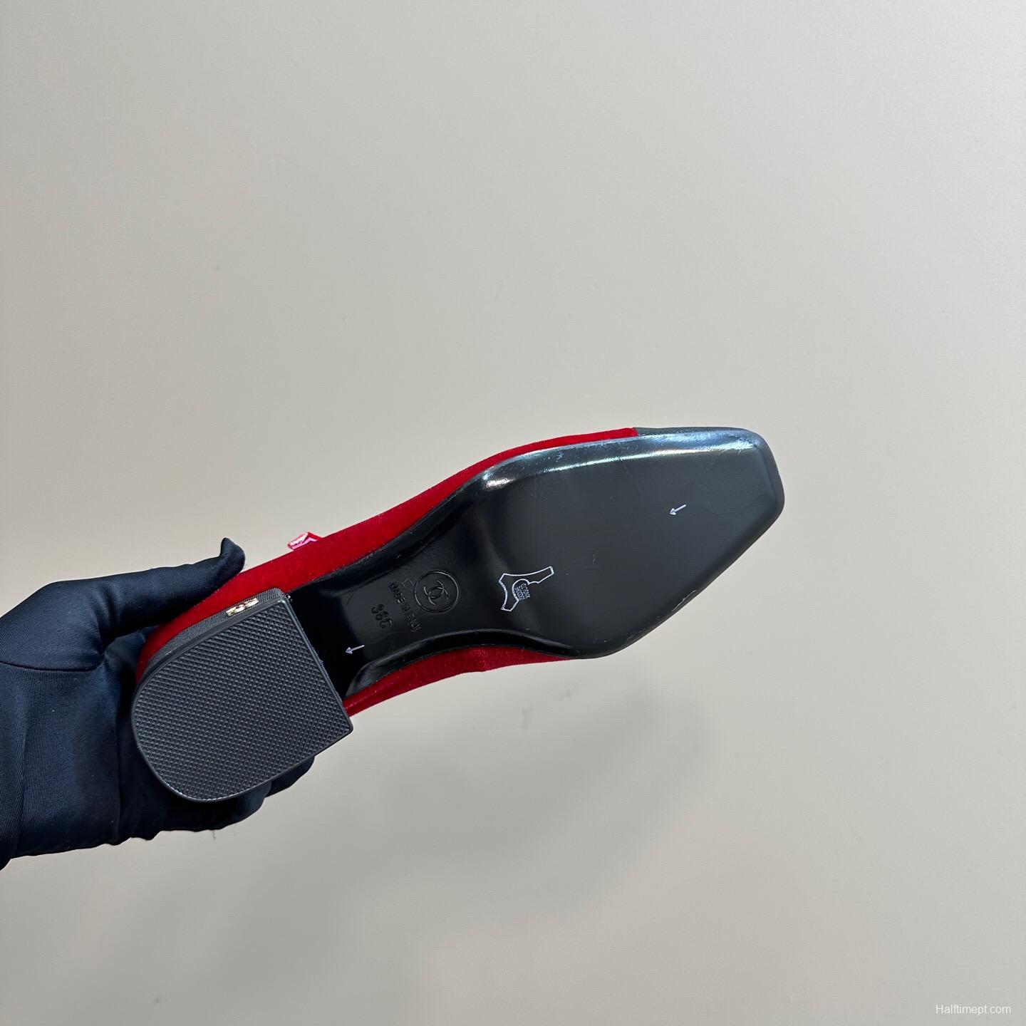 2025 Women Chanel Red Black Suede Leather Mary Jane Exclusive KFY00290