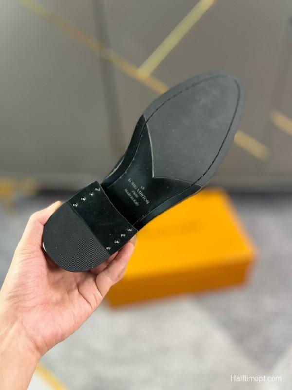 2024 Men Louis Vuitton Black Leather Loafer MJ00290