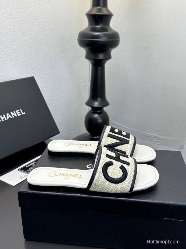 2025 Women CHANEL White Black Canvas Slippers