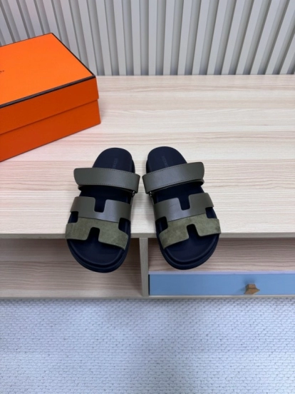 2025 Women Hermès Khaki Black Leather Slippers