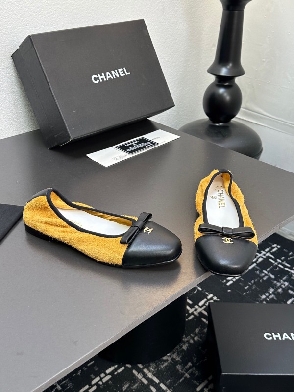 Chanel 2025 SS Classic Flats Versatile Sandals