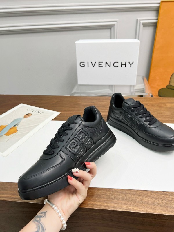 2024 Men Givenchy Black Leather Sneakers MJ00380