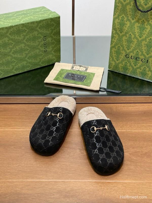 2024 Slippers Gucci Black Shearling GG Pattern