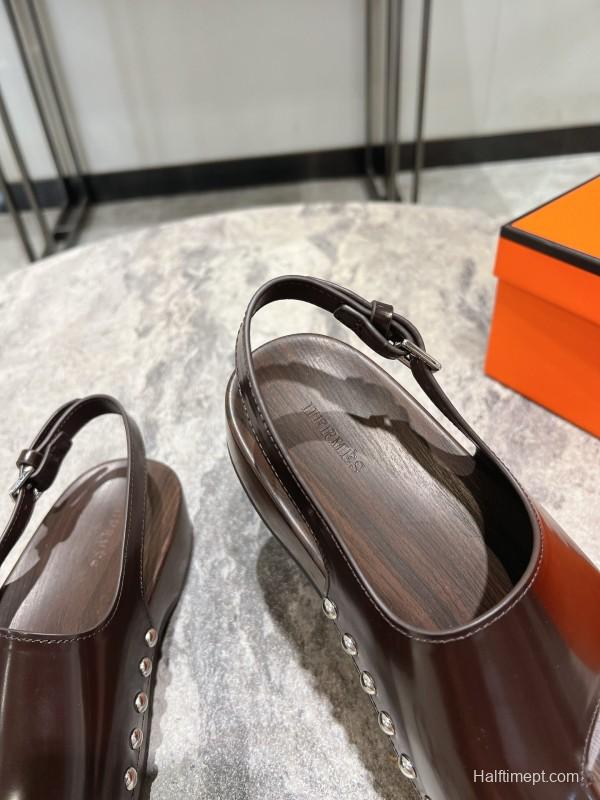 2025 Women Hermès Brown Leather Sandals KFY00250