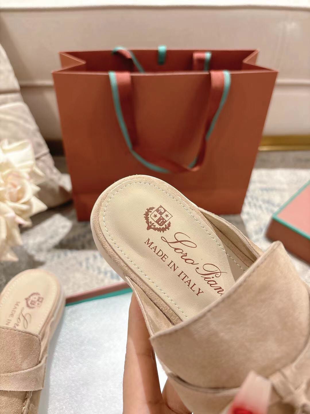 2025 Slippers LP Beige Suede Casual LY00360