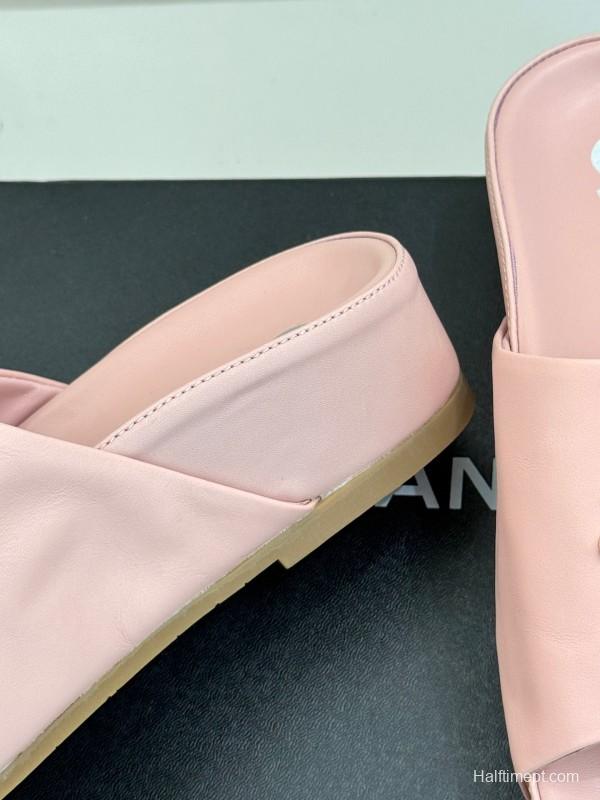2025 Slippers Chanel Pink Leather Slippers