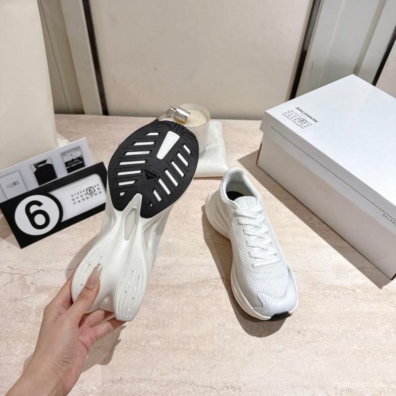 2025 Unisex MM6 Maison Margiela White Polyester Polyurethane Rubber Road Running Shoes Collaboration KFY00330