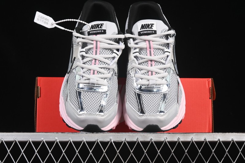 Nike Zoom Vomero 5 Retro Casual Running Shoes with Lightweight Cushioning - HF1877-001