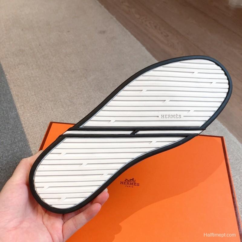 2025 Men Hermès Sage Green Leather Sneakers AS00380