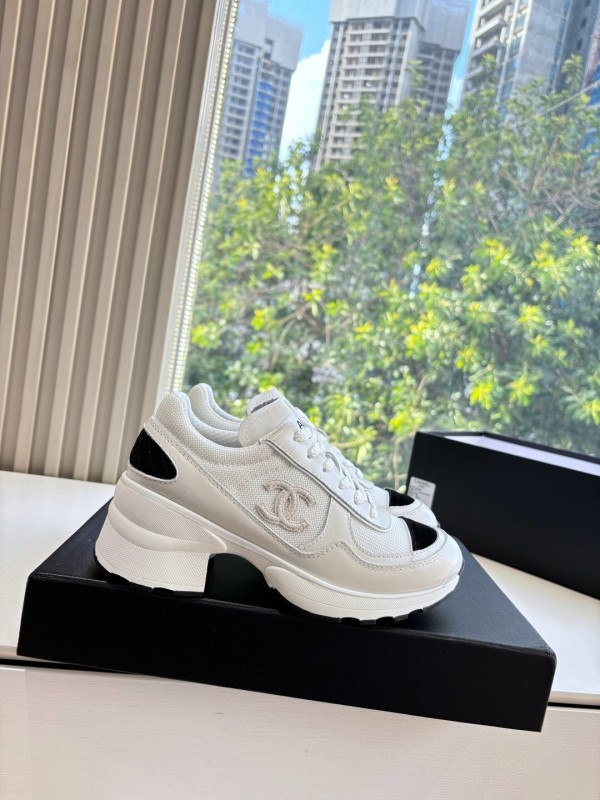 Chanel 2025 SS New Arrival High-Heel Two-Tone Casual Sneakers - KFY00320