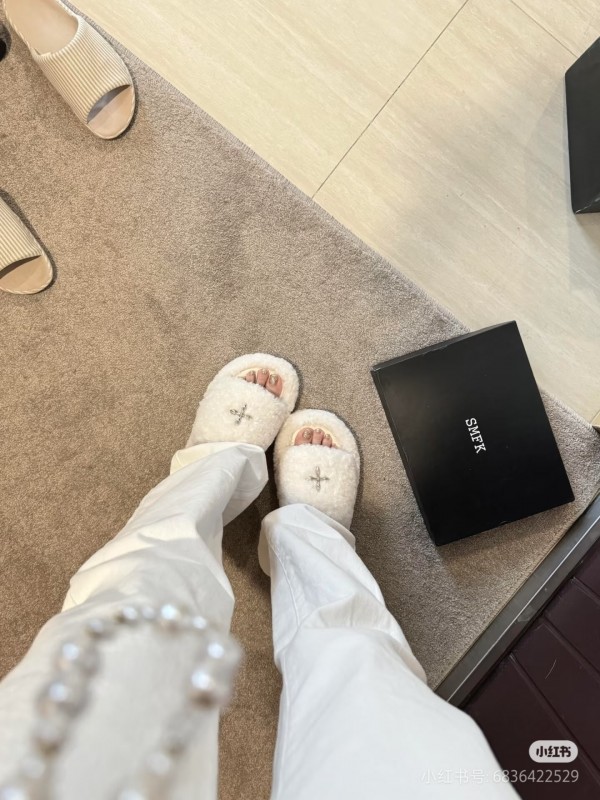 Adidas 2025 SS SMFK Fur Slippers Latest Popular Cross Pattern - KFY00230