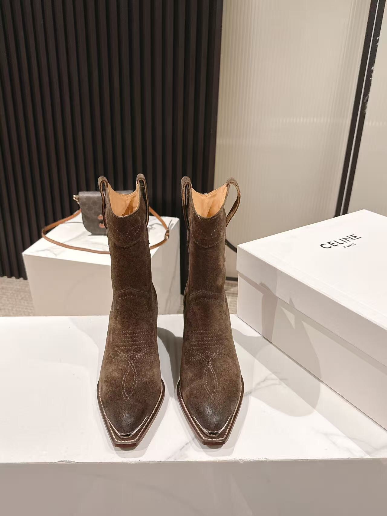 CELINE Fashion Boots 2025 SS Collection with Arch of Triumph Logo - LY00440