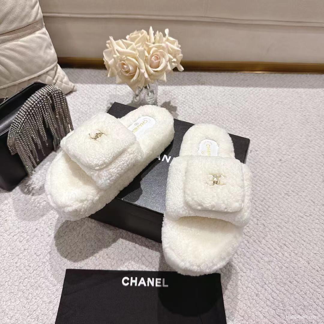Chanel 2025/SS Slingback Lock Buckle Butterfly Fur Slippers - LY00250