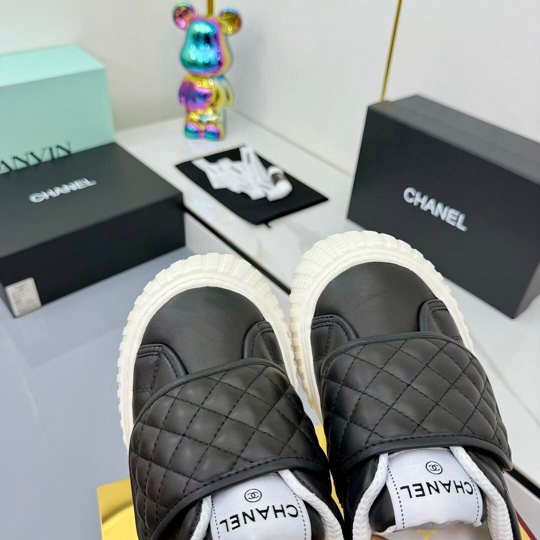 Chanel 2025/SS Panda Casual Sneakers - LY00330