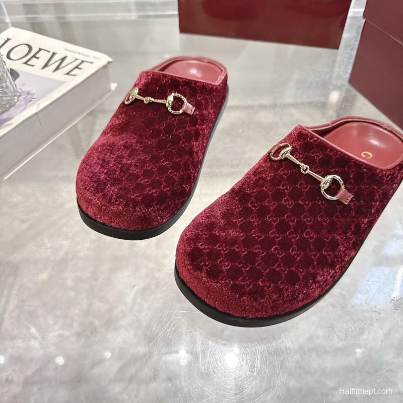 Gucci Women's Mule Shoes Velvet with Horsebit Detail - LY00240