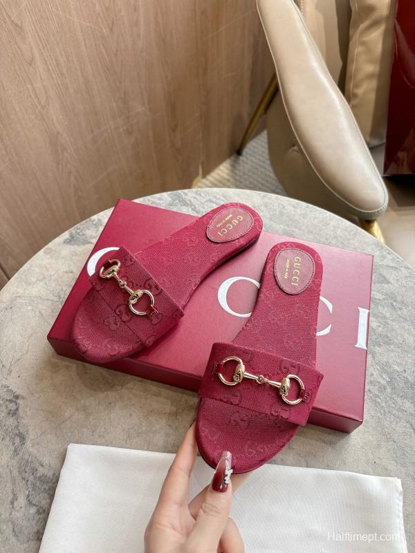 Gucci 2025/SS Leather Mule Sandals with Light Gold Horsebit Detail - LY00280