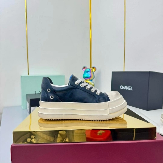 Chanel 2025 SS Classic Panda Dirty Sneakers Bread Shoes - LY00330