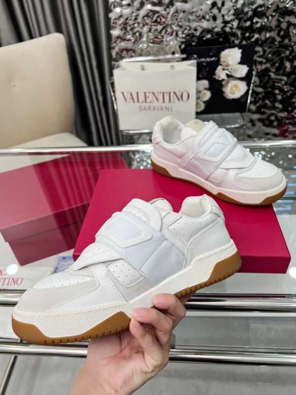 Valentino Joie de Jouer Series Hook-and-Loop Platform Sneakers - AS00360