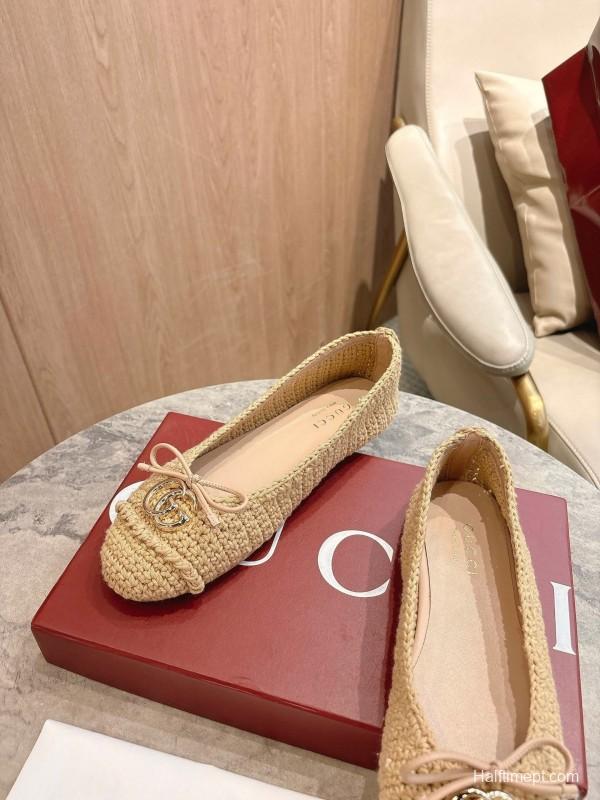 Gucci Ballet Flats with Leather Sole and Bow Detail - LY00320