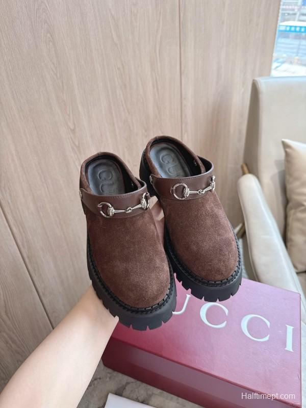 Gucci Women's Mule Shoes with Horsebit Detail - LY00300