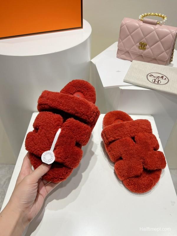H Love Erjiu Full Wool Slippers with Wavy Fur Design - LY00270