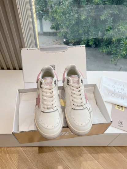 Golden Goose G411 Spring Summer Retro Running Shoes with Soft Sole - KFY00320
