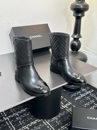 Chanel 2025/SS Short Boots Essential Fall Winter Item - LY00420