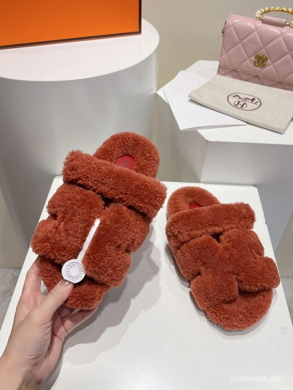 H Love Erjiu Full Wool Slippers with Slightly Curled Fur - LY00270