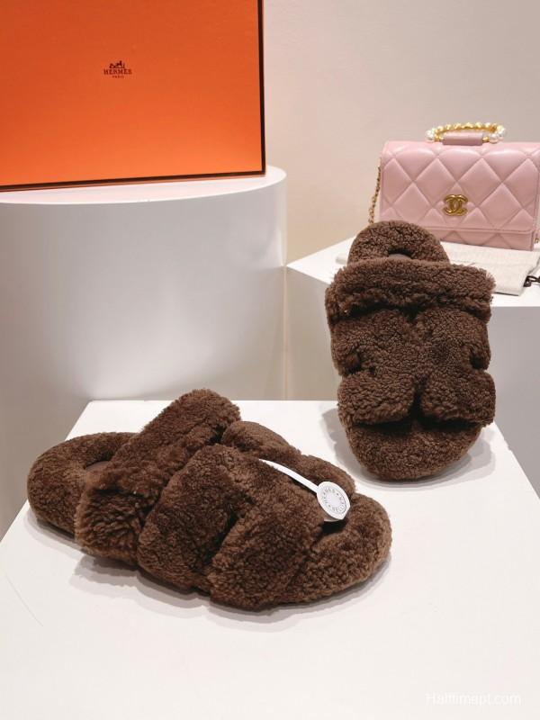 H Love Erjiu Full Wool Slippers with Slightly Curly Wool - LY00270