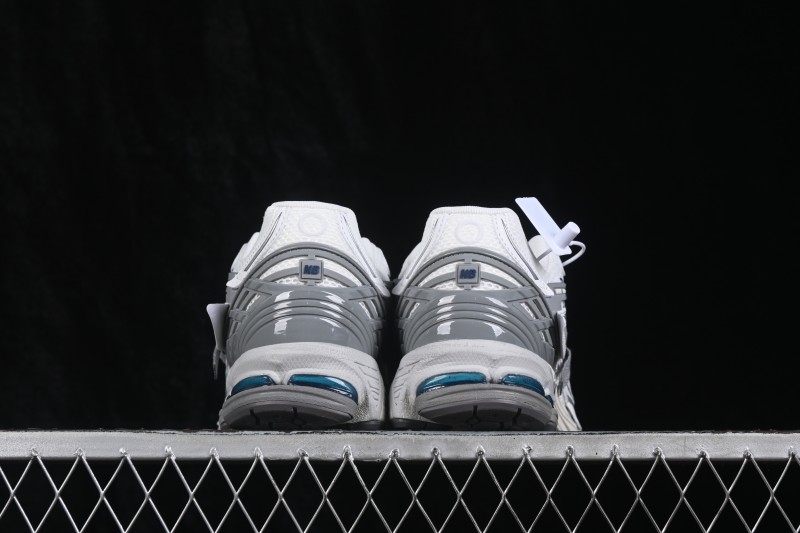 New Balance 1906 Retro Running Shoes with Lightweight Leather and Mesh Upper - U190643N