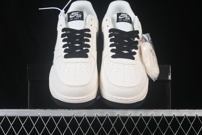 Nike Air Force 1 '07 Low Basketball Shoes with Full-Length Air Cushion - DN9688-101
