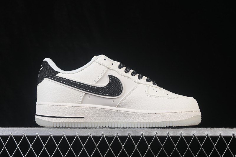 Nike Air Force 1 '07 Low Retro Basketball Shoes with Full-Length Air Cushion - DN9688-105