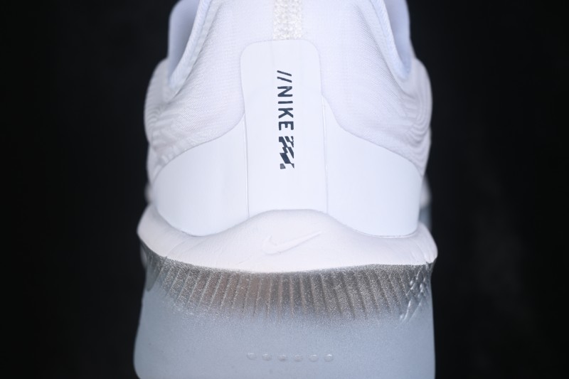 Nike Zoom Fly 6 Running Shoes with Lightweight React Foam and Carbon Fiber Plate - FN8454-104