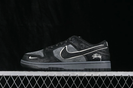 Nike SB Dunk Low Year of the Horse Limited Edition Black Horse Premium Custom Low-Top Skateboarding Shoes - SD8888-010