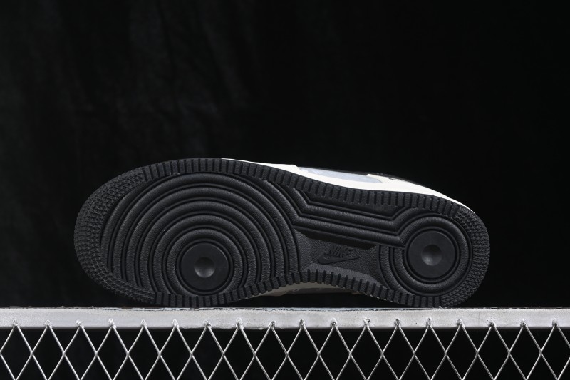 Nike Air Force 1 '07 Low Basketball Shoes with Full-Length Air Cushion - DW8806-017