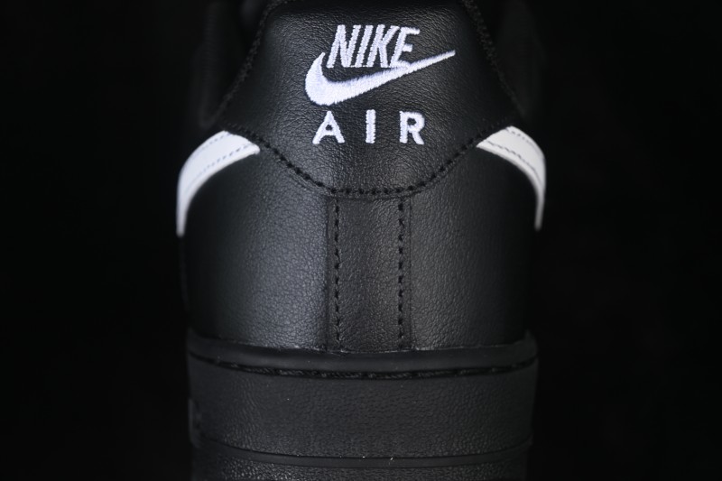 Nike Air Force 1 '07 Low Casual Sneakers with Full-Length Air Cushion - IR0952-001
