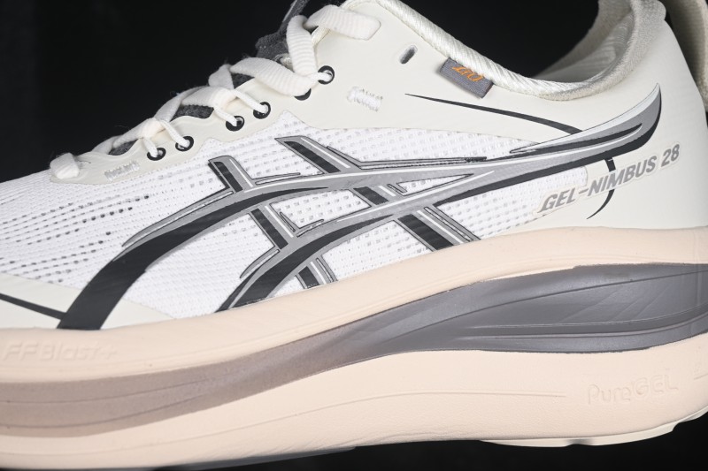 Asics Gel-Nimbus 28 Retro Breathable Cushioned Running Shoes for Men - 1011C032-100