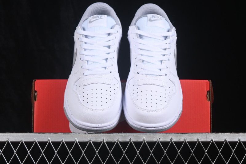 Nike SB Dunk Low Retro Skateboarding Shoes in White and Grey - 355152-106