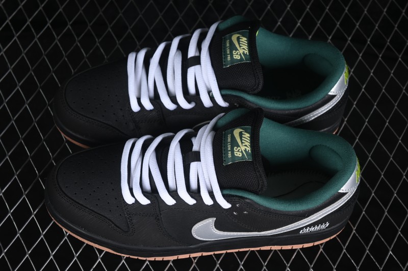 Nike SB Dunk Low Skateboarding Shoes - FQ7585-200