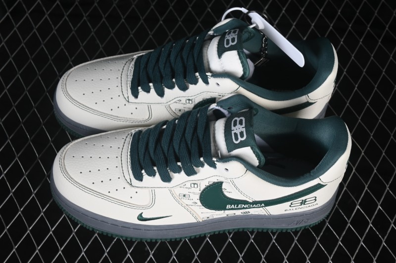 Nike Air Force 1'07 Low Basketball Shoes with Full-Length Air Cushion - KD1688-009